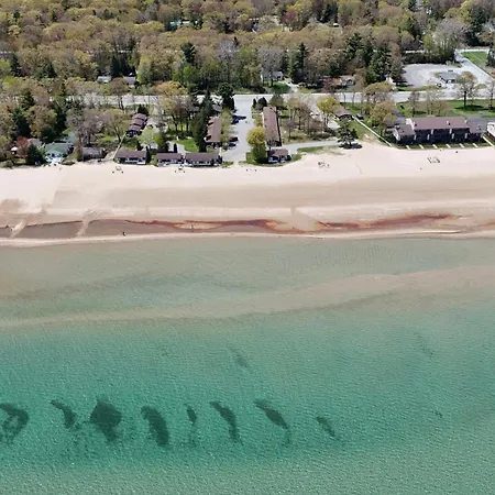 New! Surfside 13 - Cute Lakefront Condo!